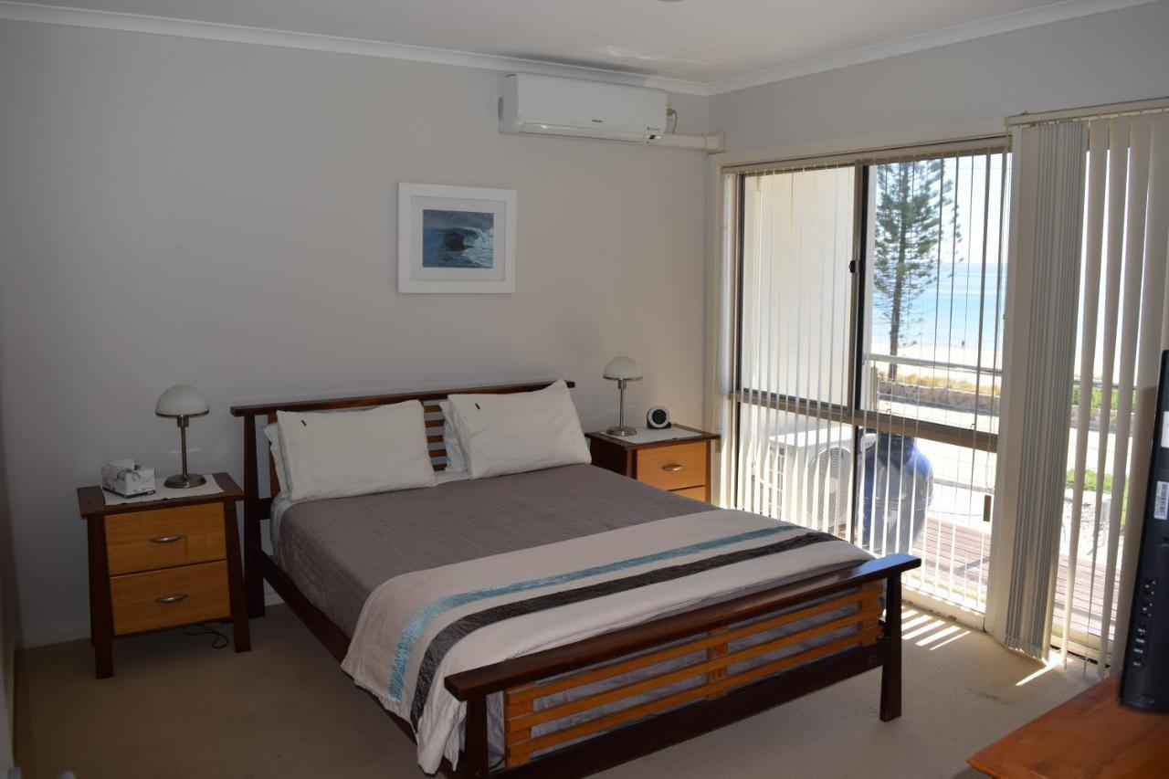 Christies Seahorse Holiday Townhouses Port Noarlunga Экстерьер фото