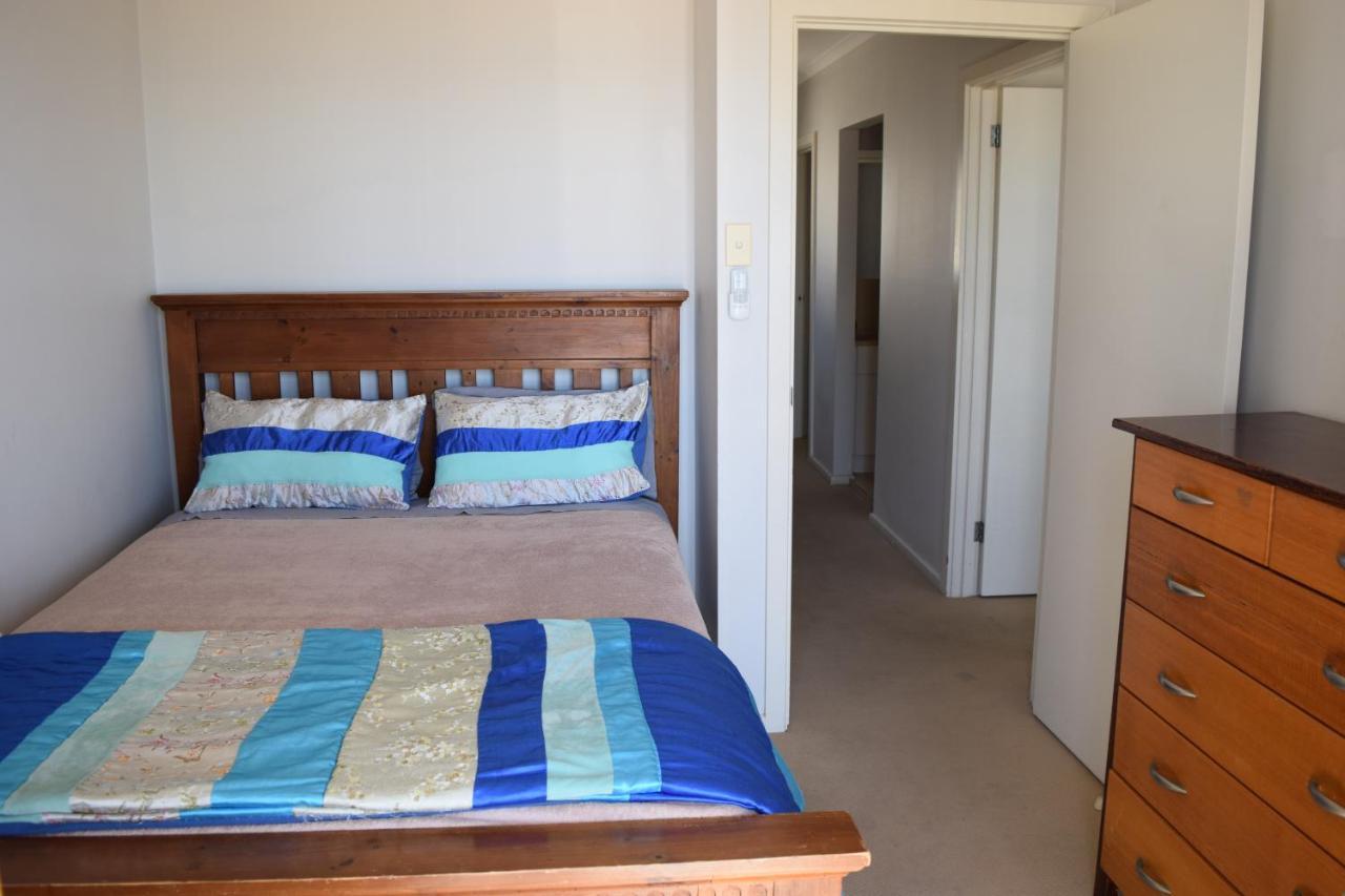Christies Seahorse Holiday Townhouses Port Noarlunga Экстерьер фото